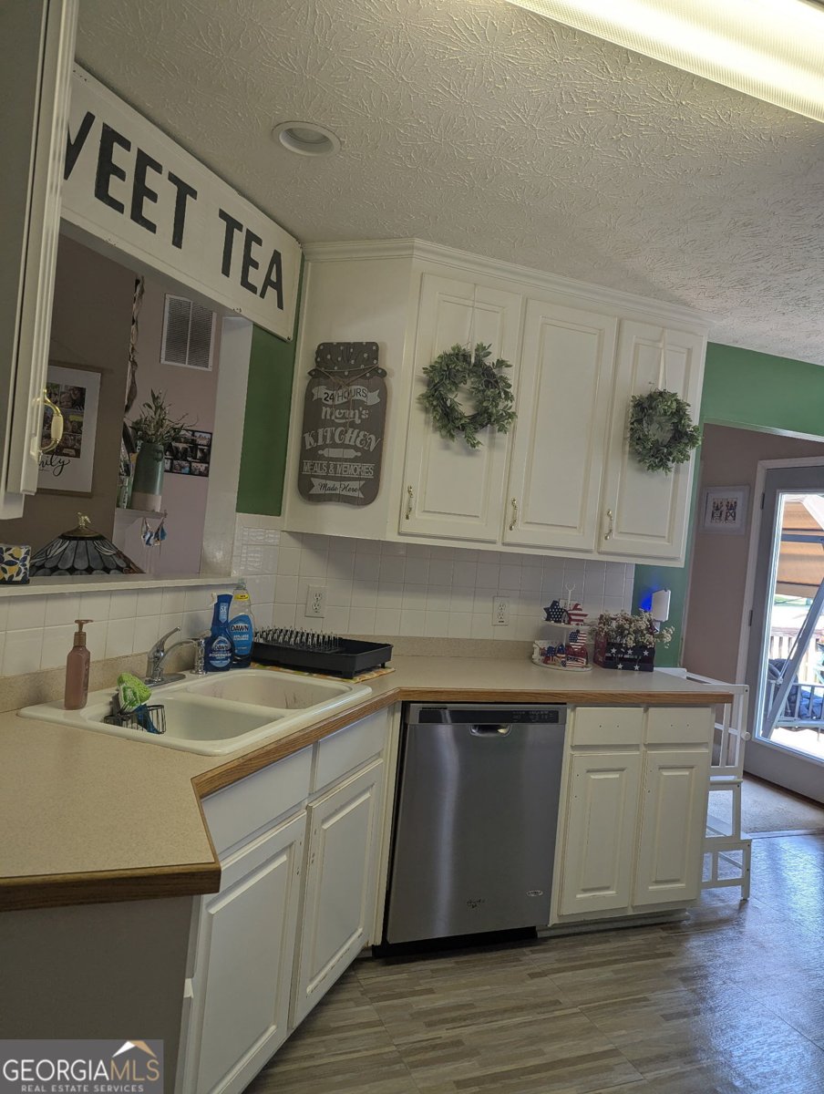 1524 Queen Elizabeth Drive Locust Grove - 9
