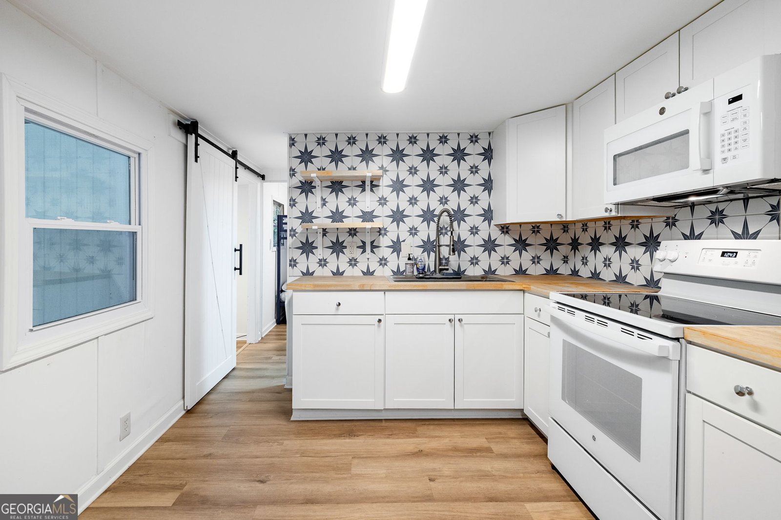 220 Gumlog Drive Lavonia - 2
