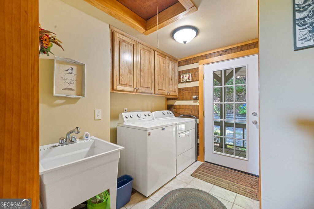 1077 Frog Pond Road Hiawassee - 28