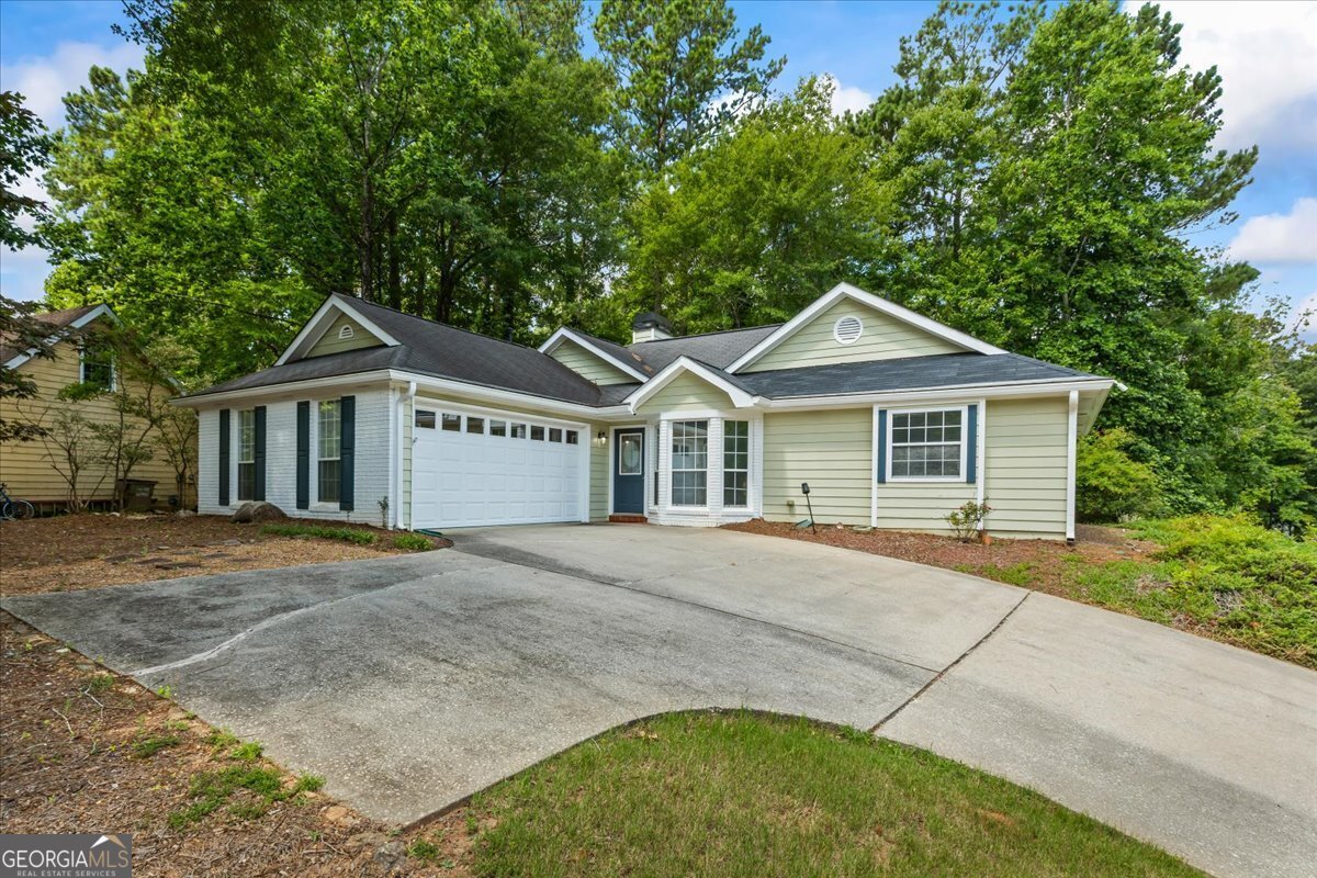 539 Horseshoe Circle Stockbridge - 2