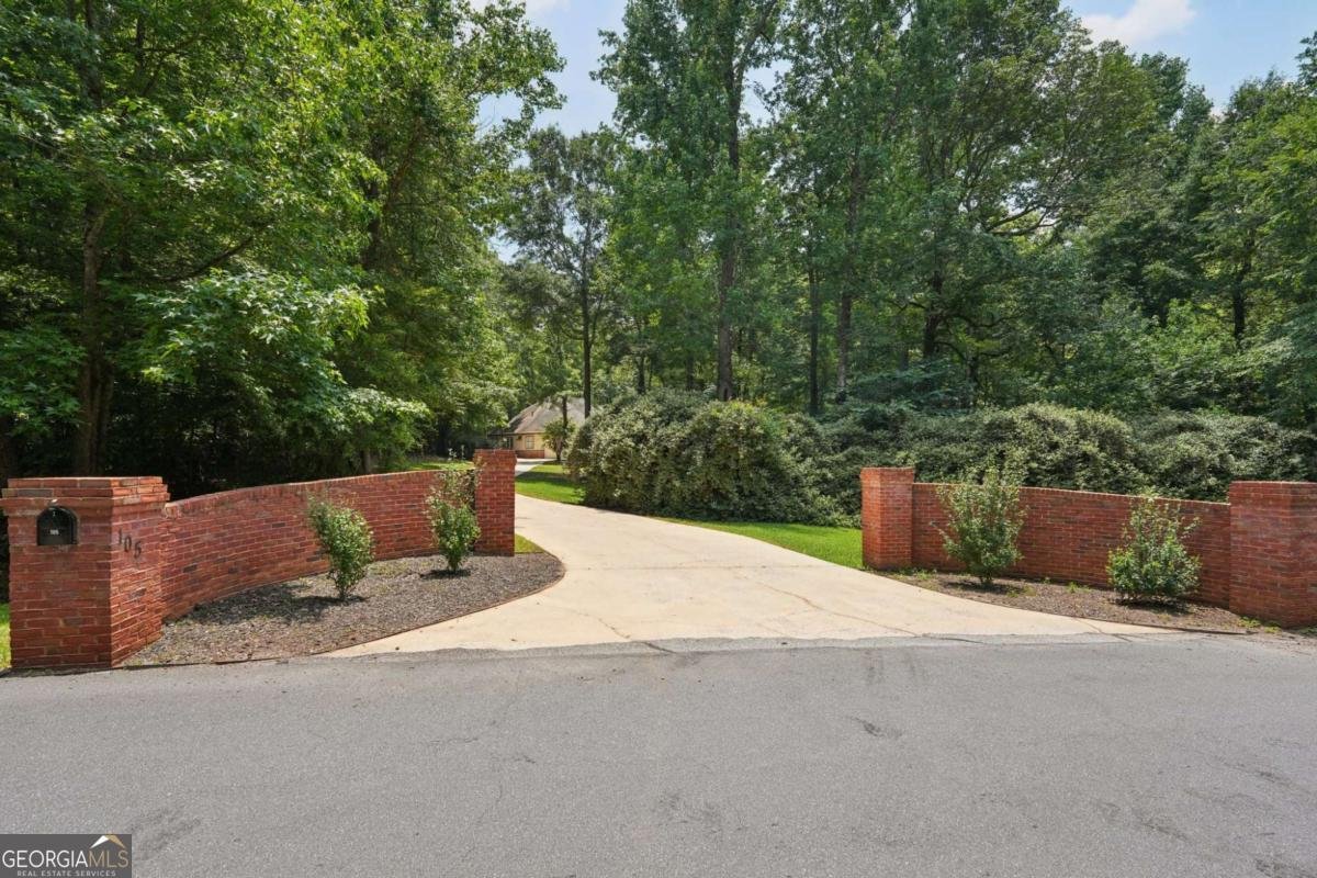 105 Postwood Drive Fayetteville - 44