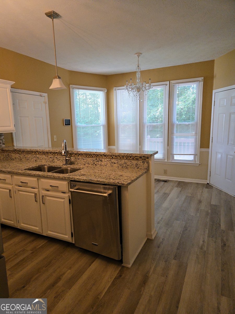 10044 Point View Drive Jonesboro - 28