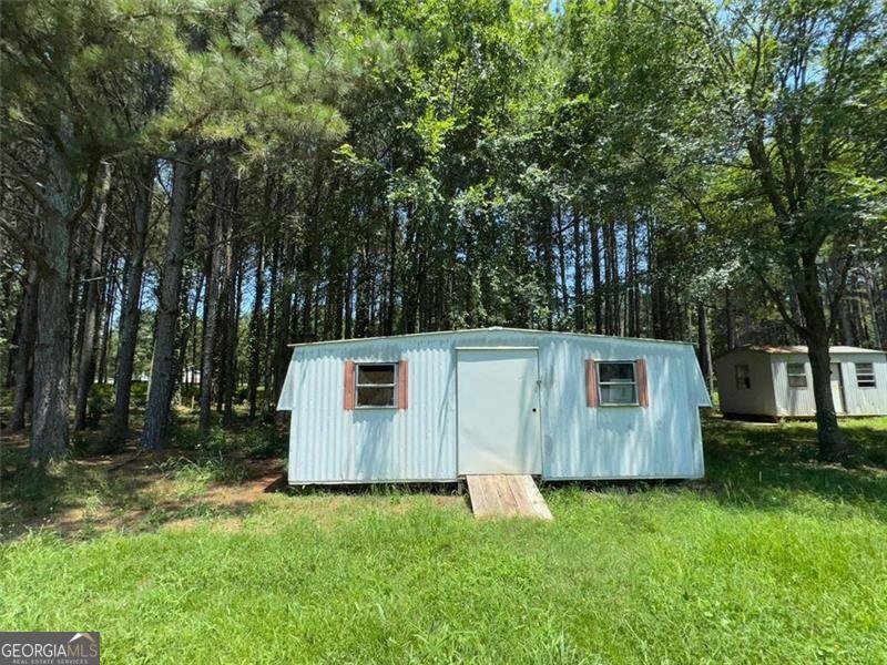 1136 Flagstone Road Elberton - 43