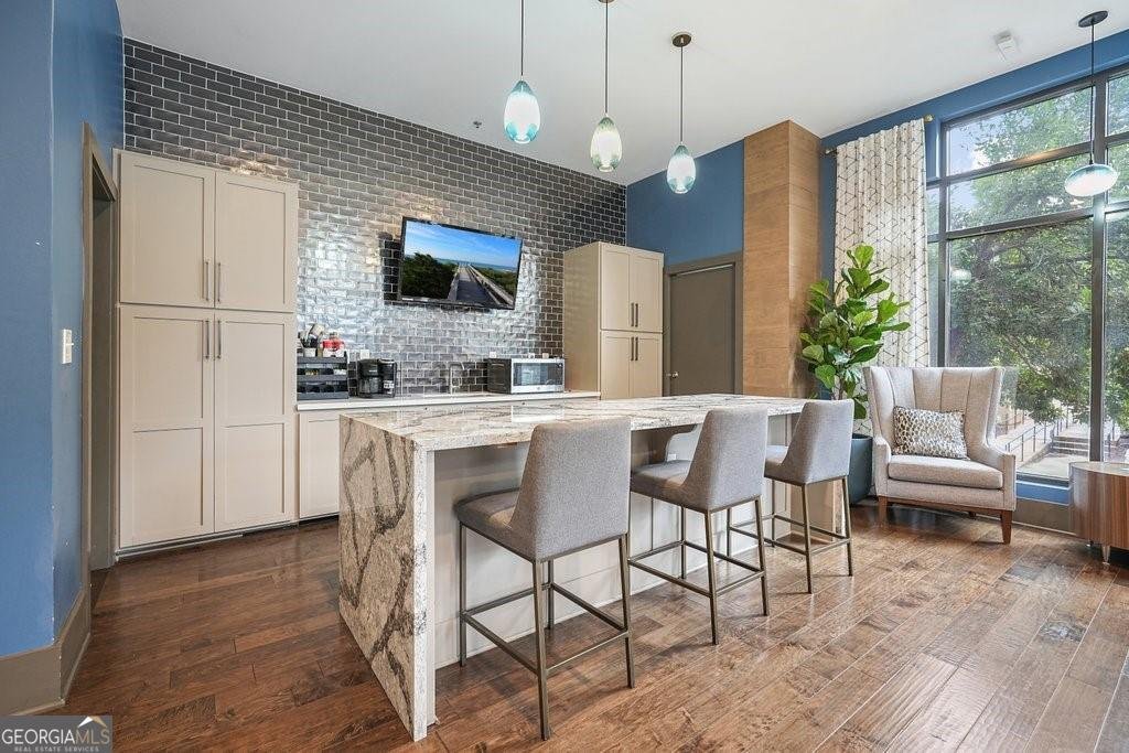 795 Hammond Drive Atlanta - 29