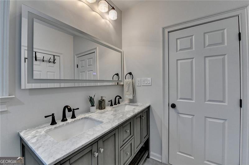 3937 Skyline Drive Gainesville - 22