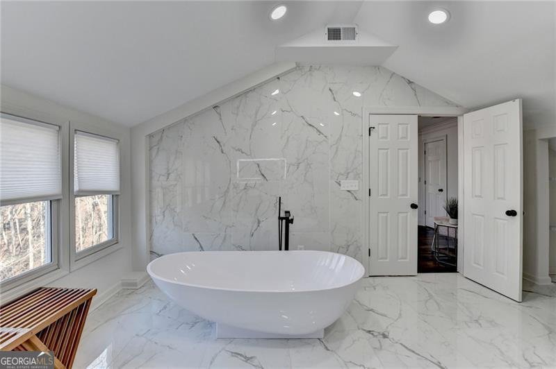 3937 Skyline Drive Gainesville - 32