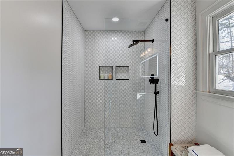 3937 Skyline Drive Gainesville - 37