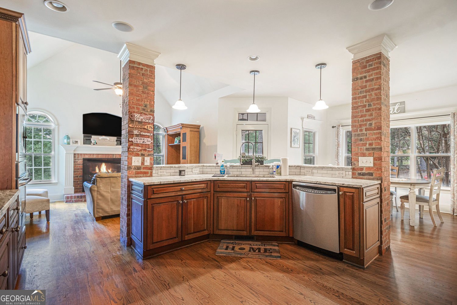 6255 Hedgestone Way Douglasville - 6