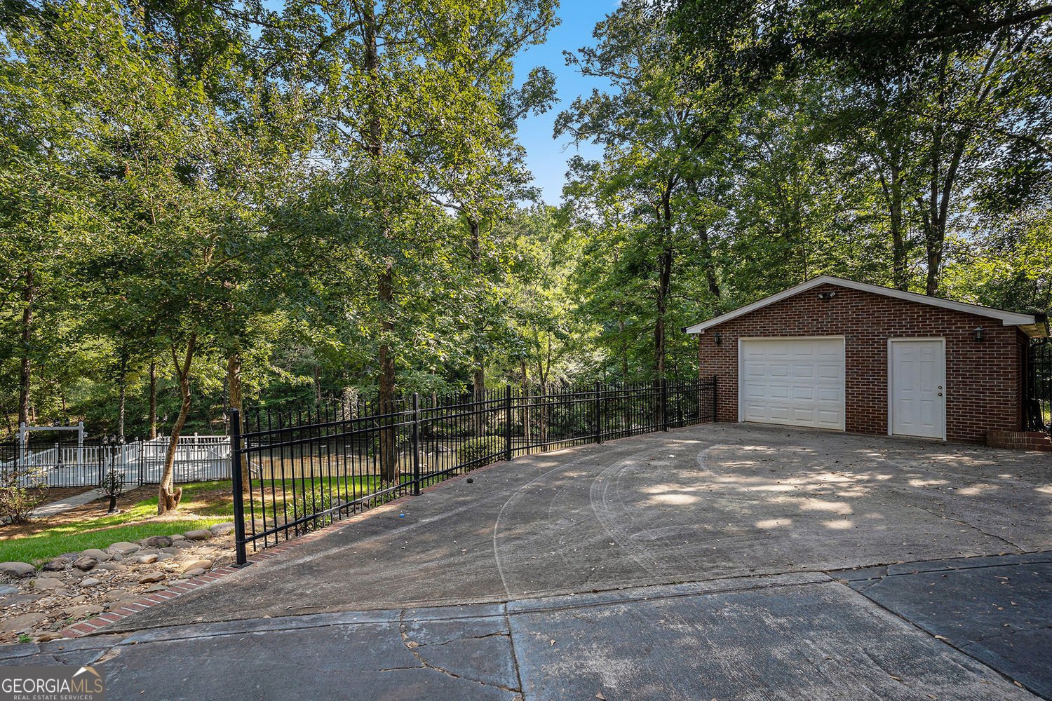 402 Clyde Court McDonough - 2