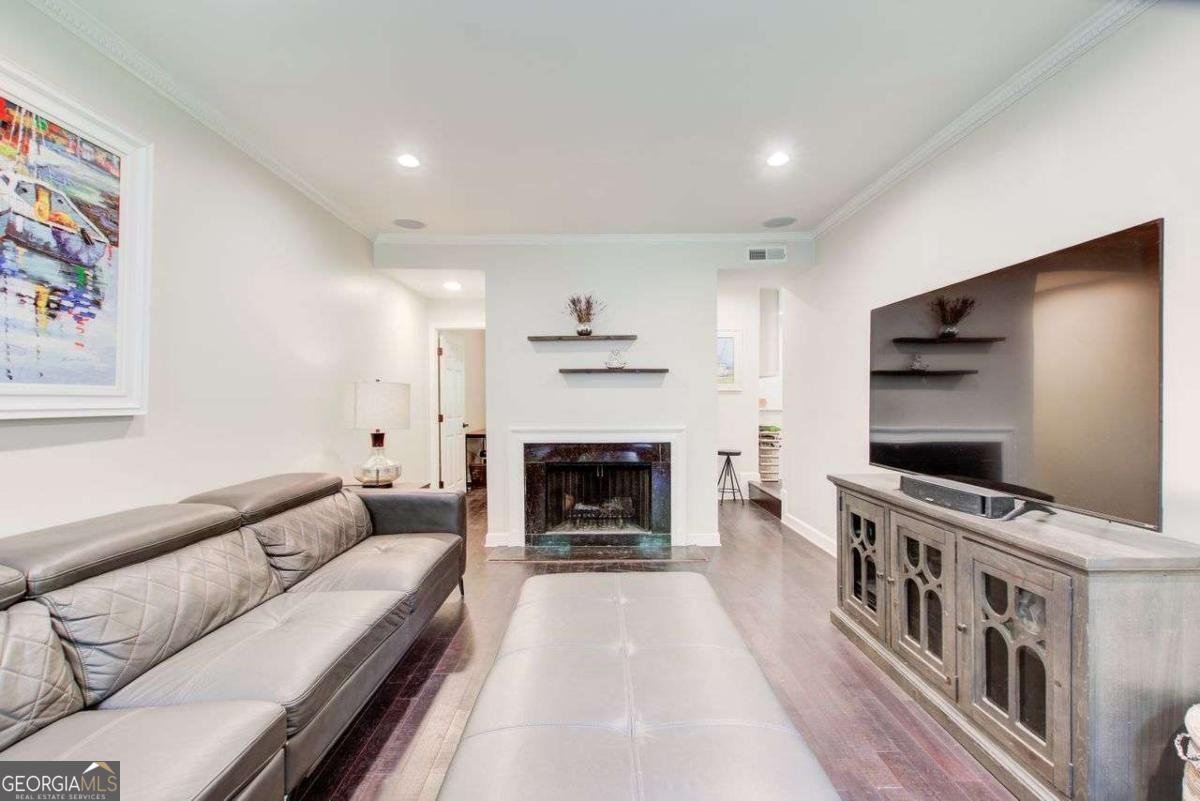 1105 CLAIREMONT Avenue Decatur - 10