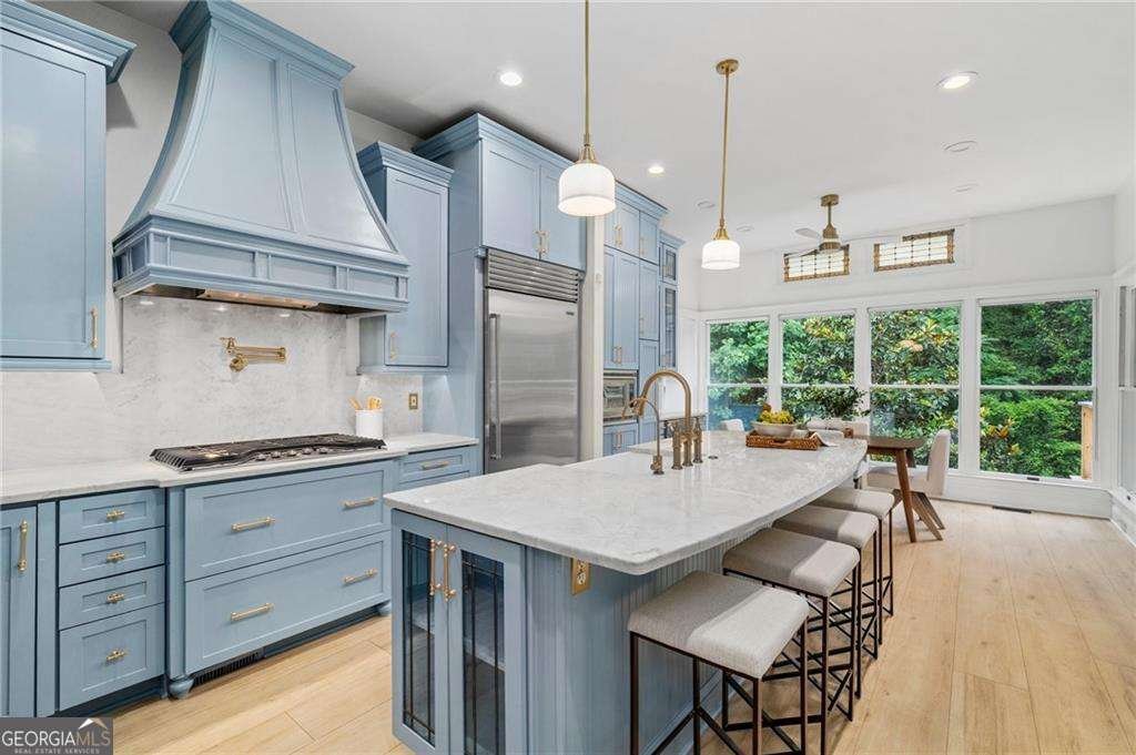 582 LAKESHORE Drive Atlanta - 11