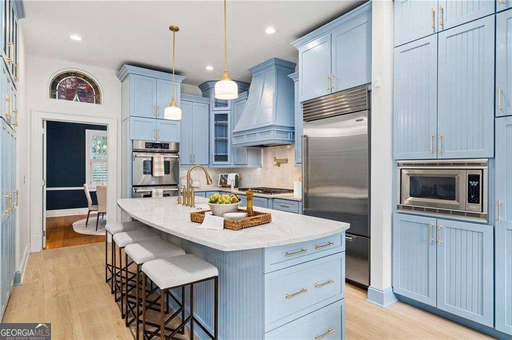 582 LAKESHORE Drive Atlanta - 16