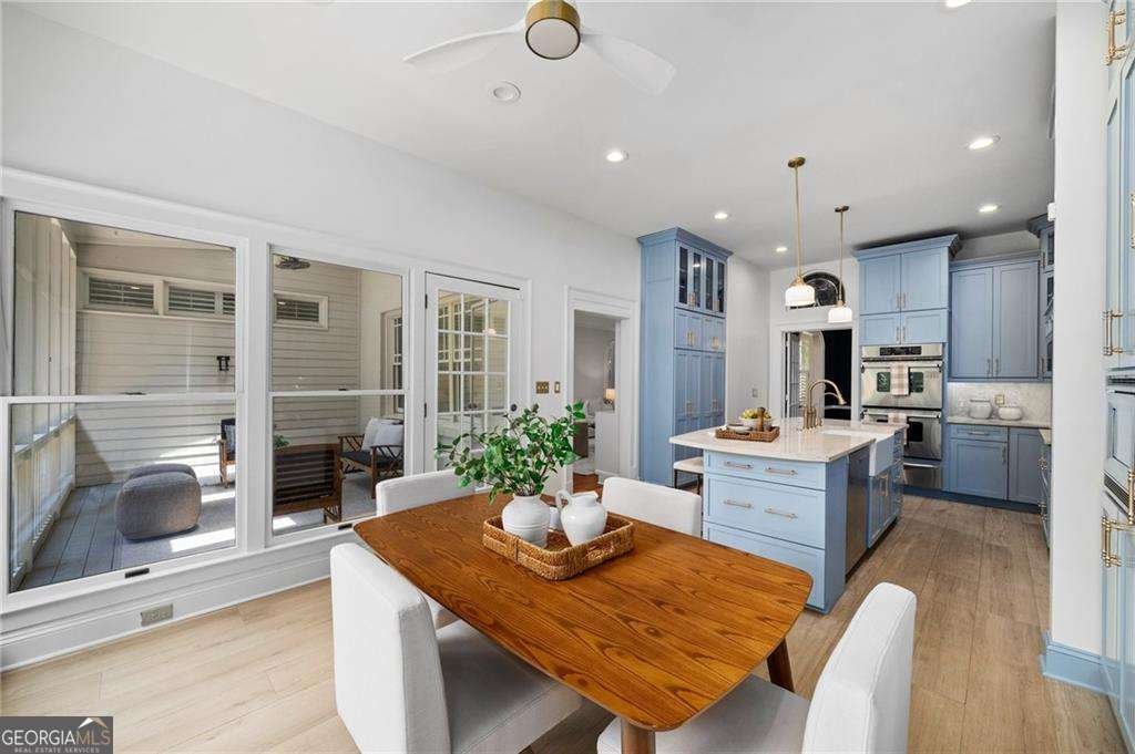 582 LAKESHORE Drive Atlanta - 18