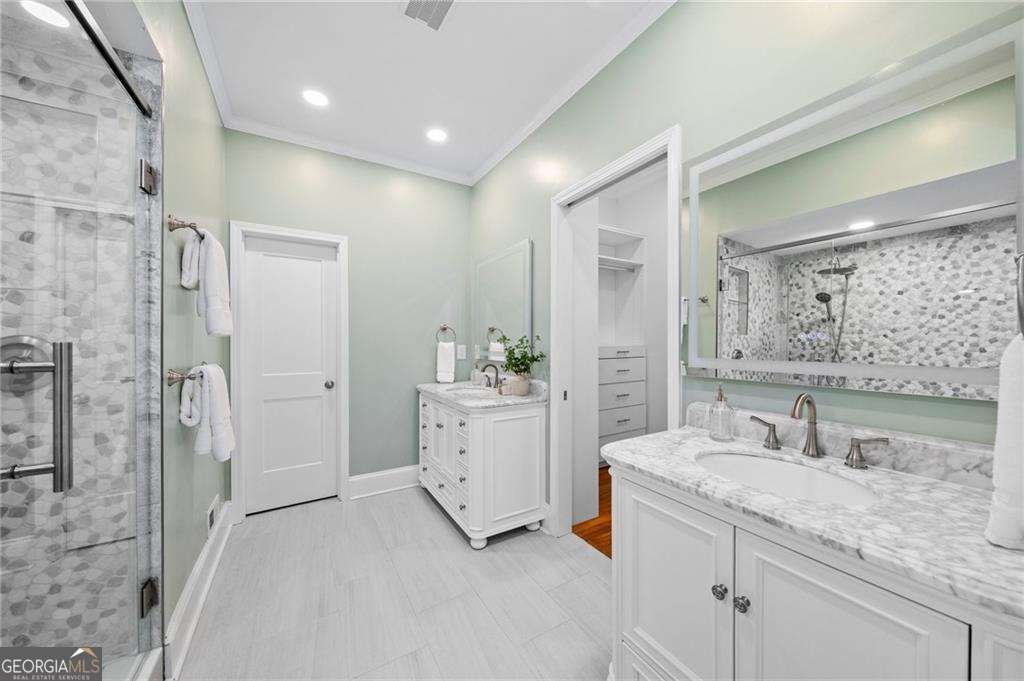 582 LAKESHORE Drive Atlanta - 28