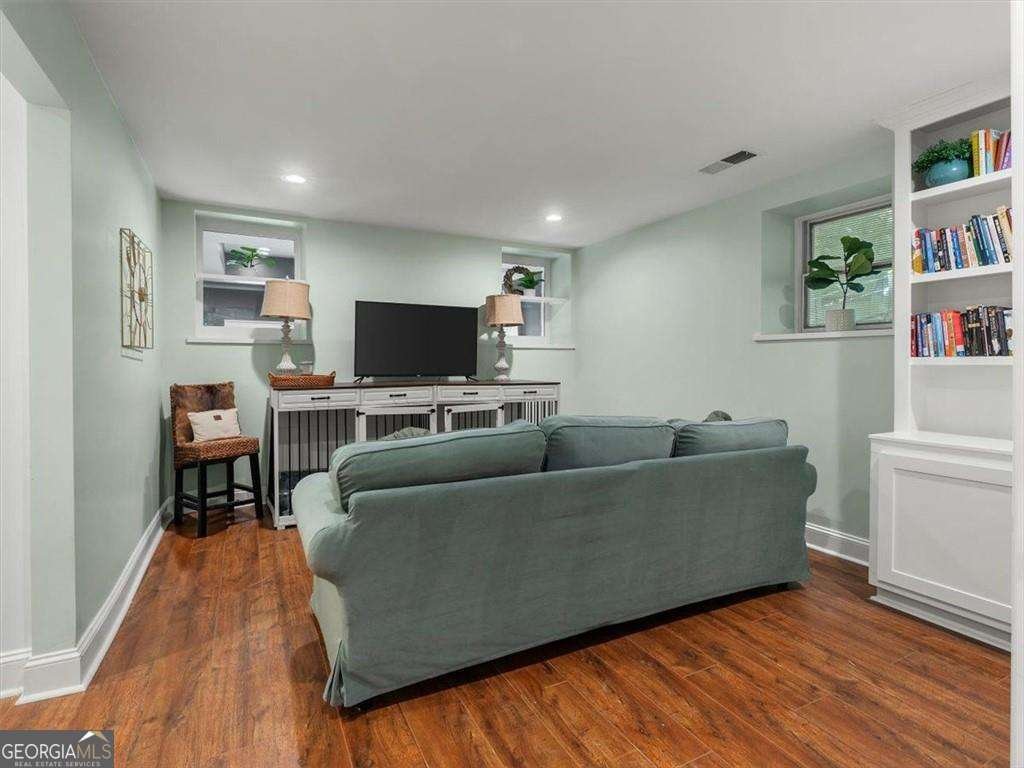 582 LAKESHORE Drive Atlanta - 41