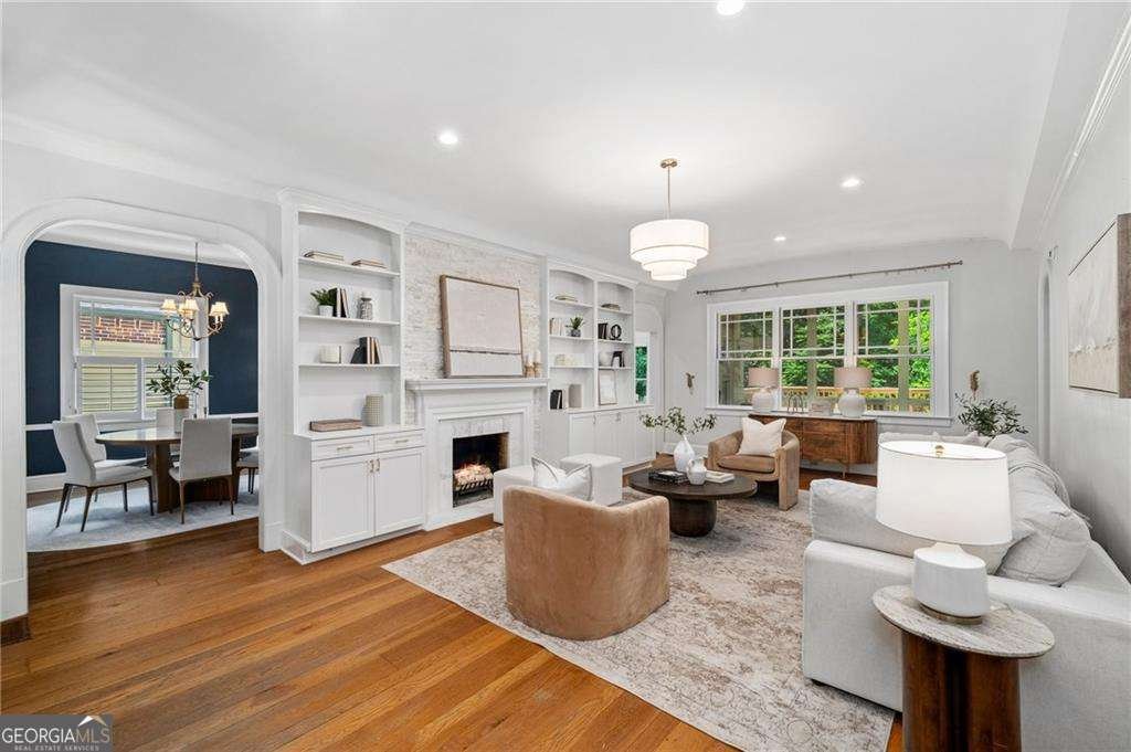 582 LAKESHORE Drive Atlanta - 5