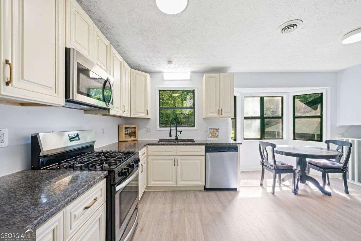 1637 Deer Run Road Lawrenceville - 1