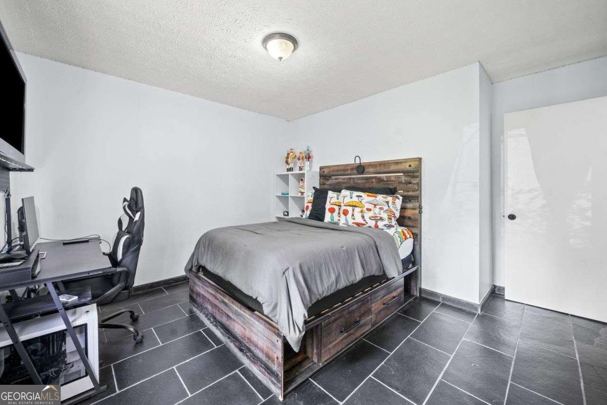 1637 Deer Run Road Lawrenceville - 18