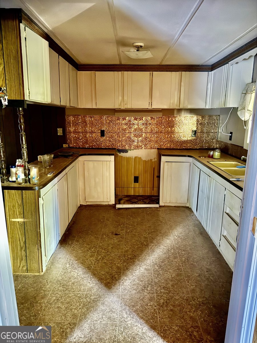 323 Hollonville Road Brooks - 13