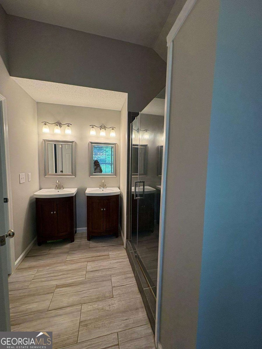 12 Barrington Court Sharpsburg - 10