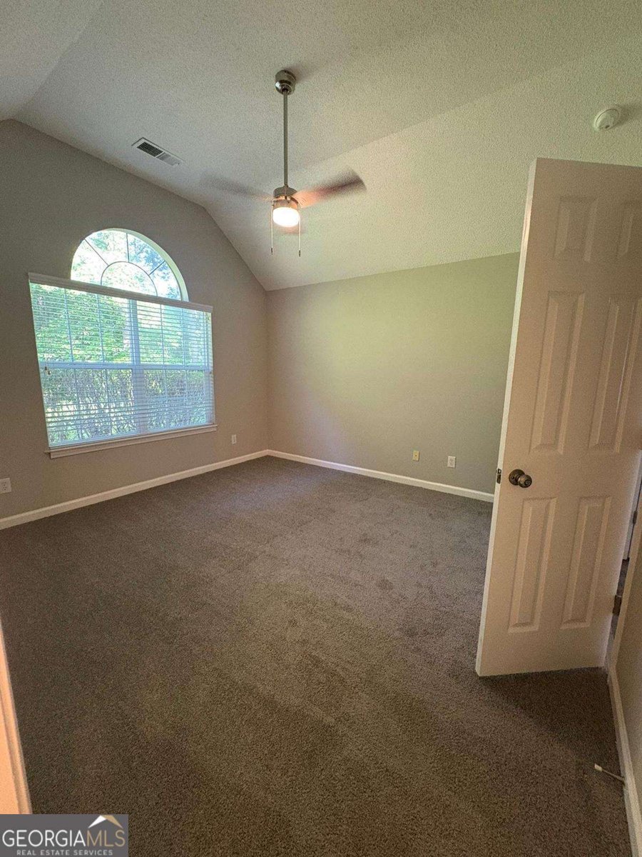 12 Barrington Court Sharpsburg - 14