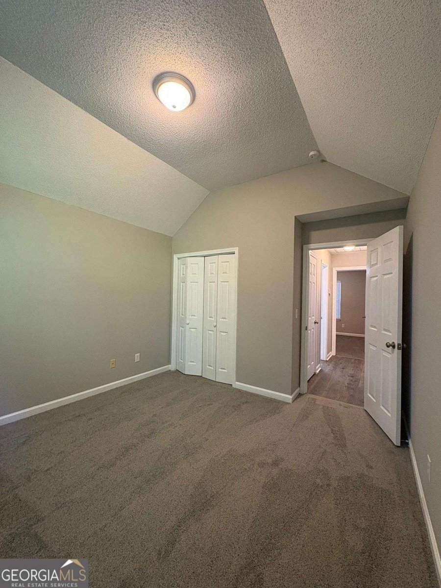 12 Barrington Court Sharpsburg - 17