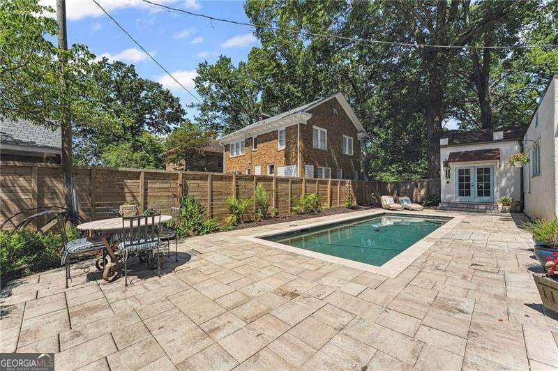 1423 Briarcliff Atlanta - 32