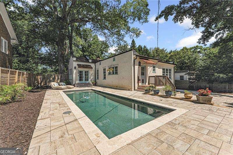 1423 Briarcliff Atlanta - 38