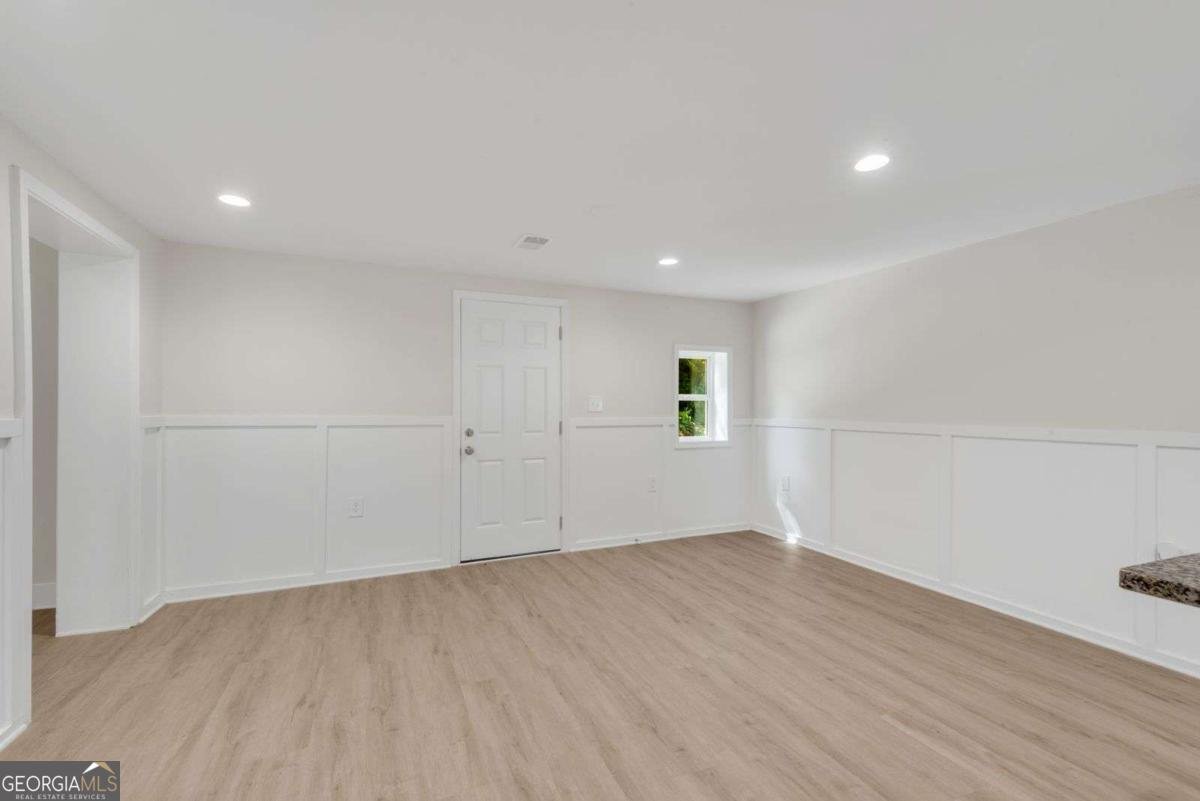 356 Lake Drive Atlanta - 16