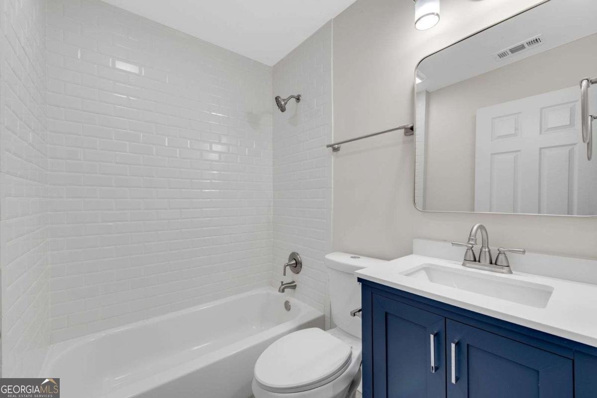 356 Lake Drive Atlanta - 23