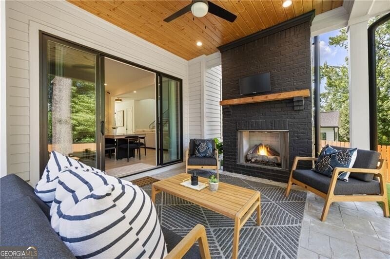 2297 Nesbitt Drive Brookhaven - 32
