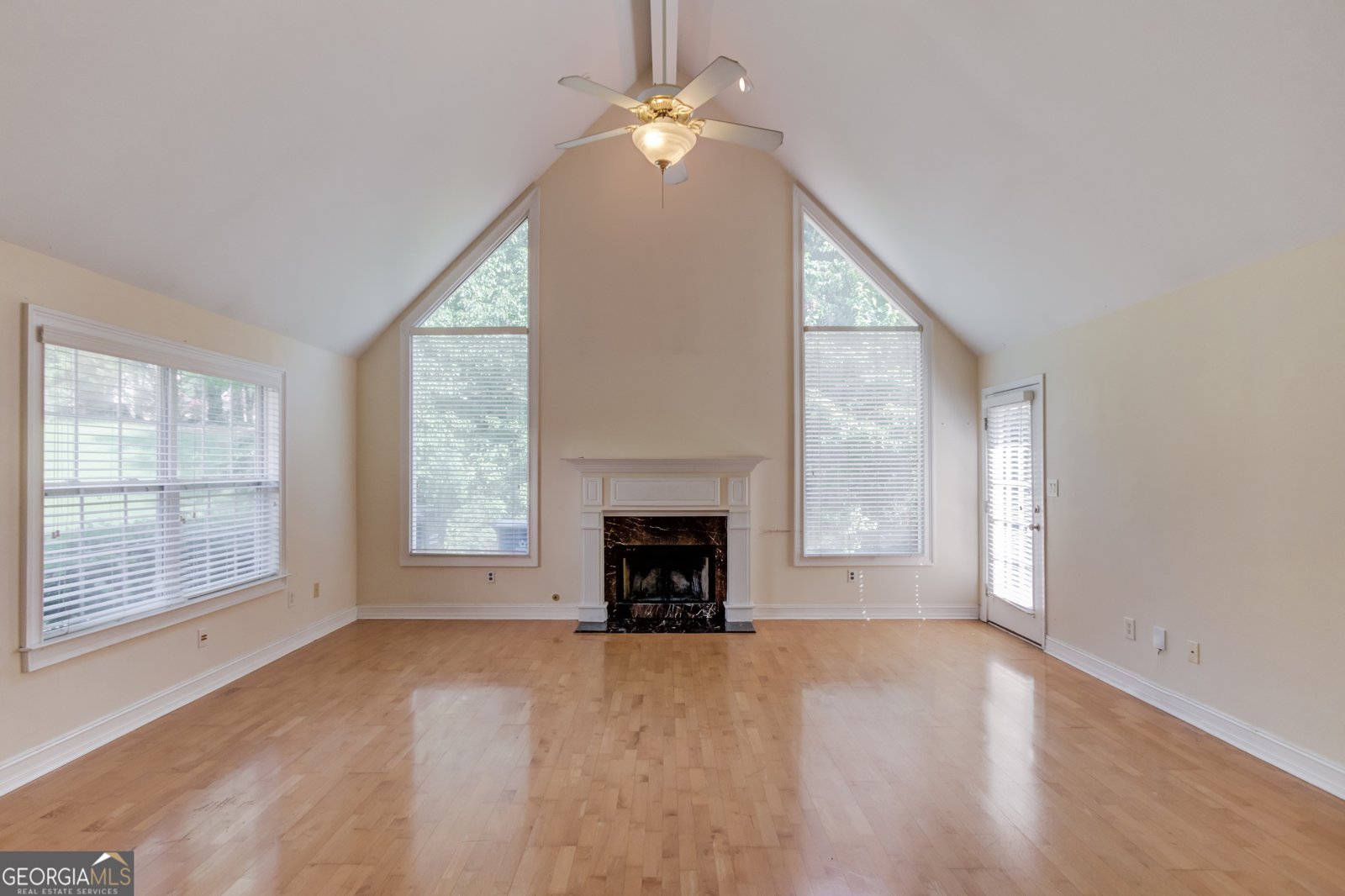 805 RIVER VALLEY Dacula - 11