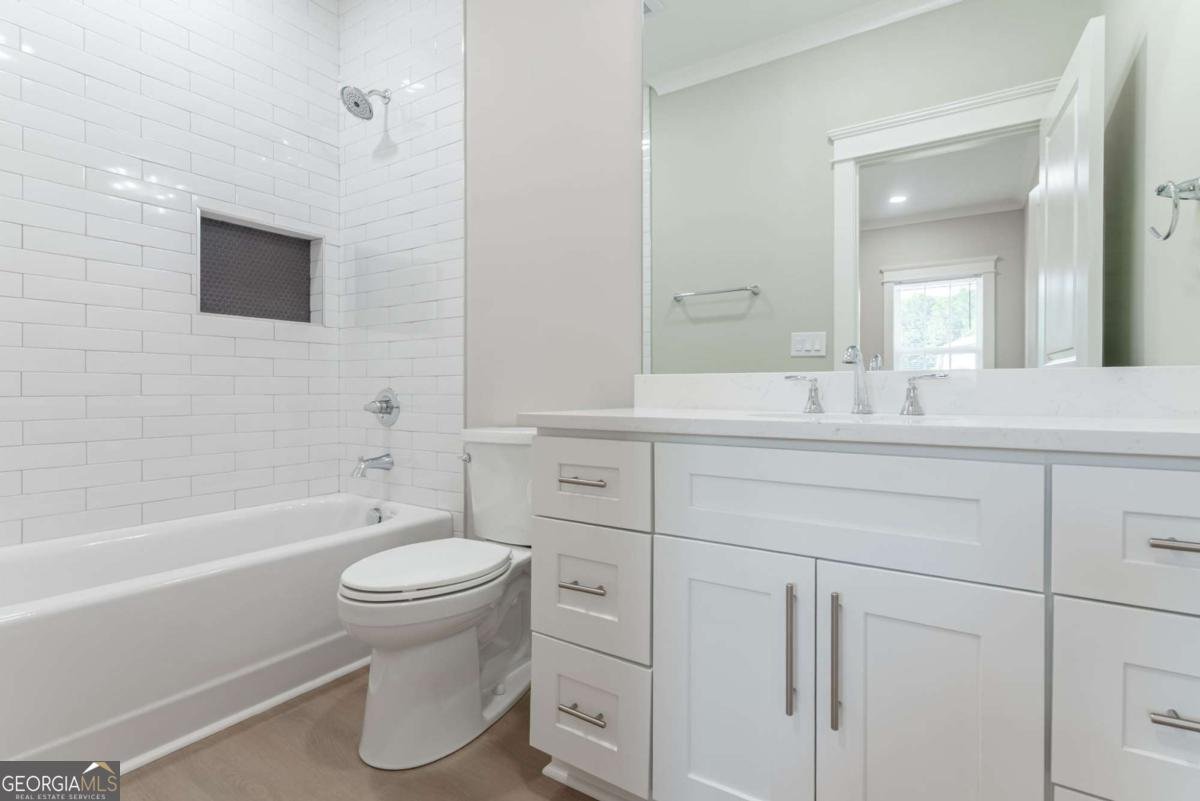 540 Sunset Avenue Comer - 17
