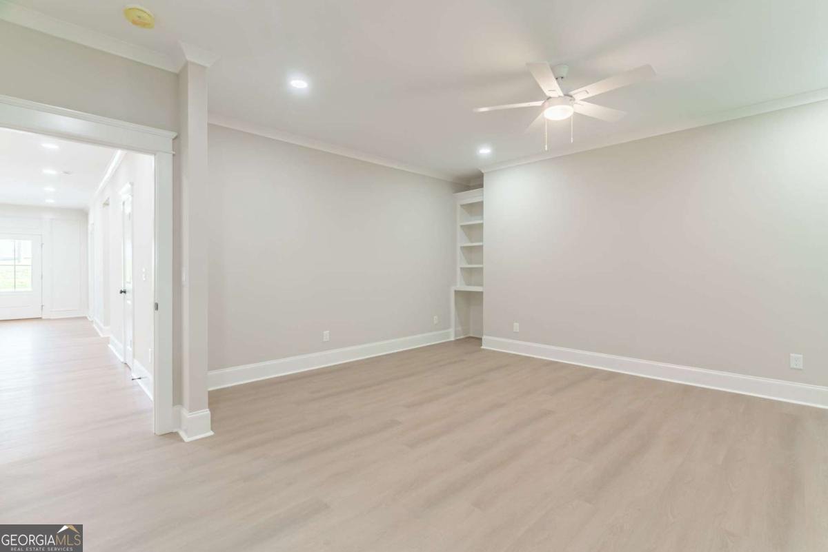 540 Sunset Avenue Comer - 2