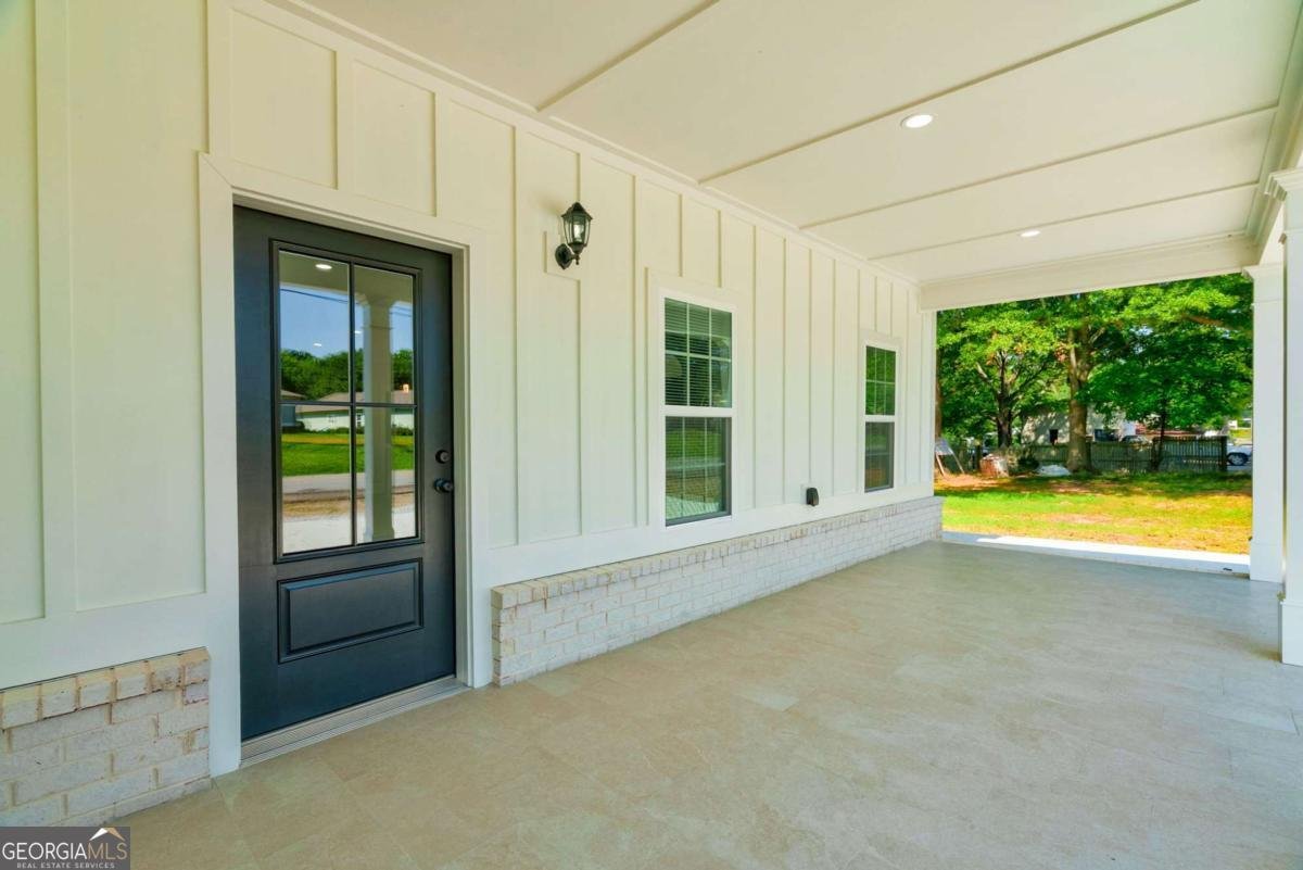 540 Sunset Avenue Comer - 22