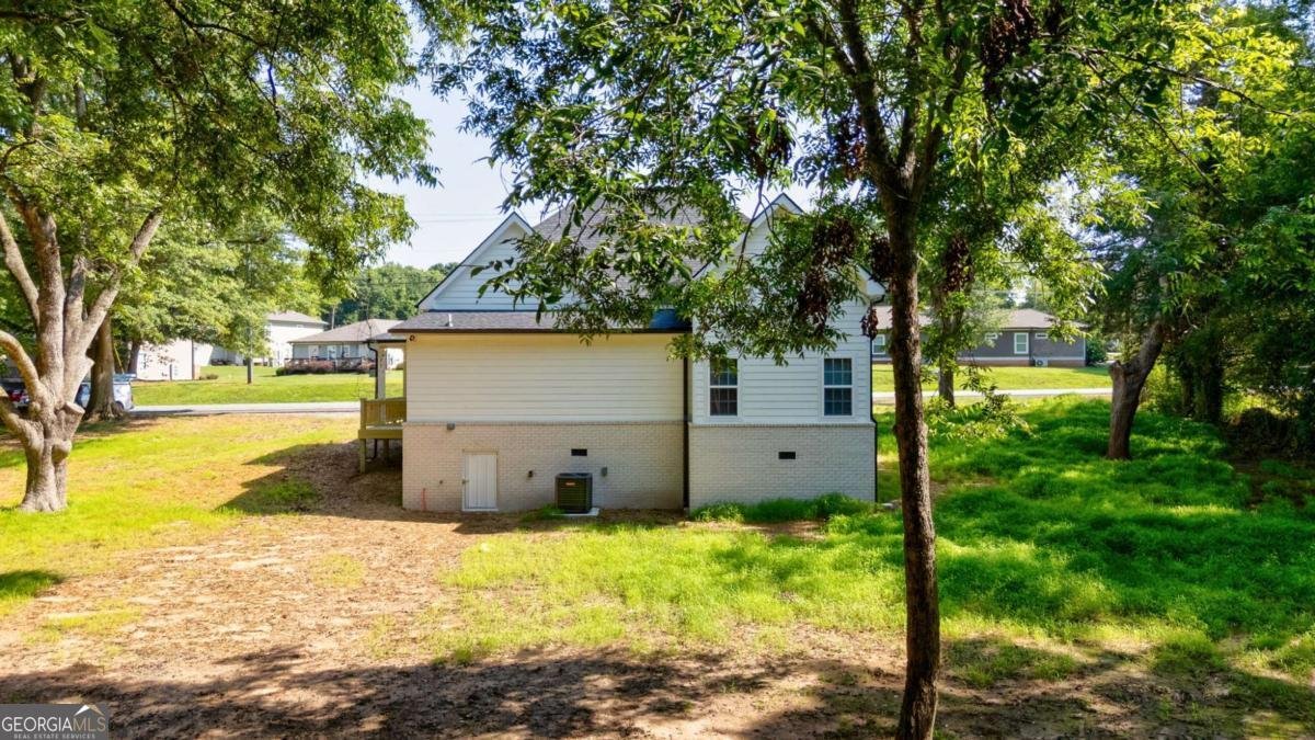 540 Sunset Avenue Comer - 35