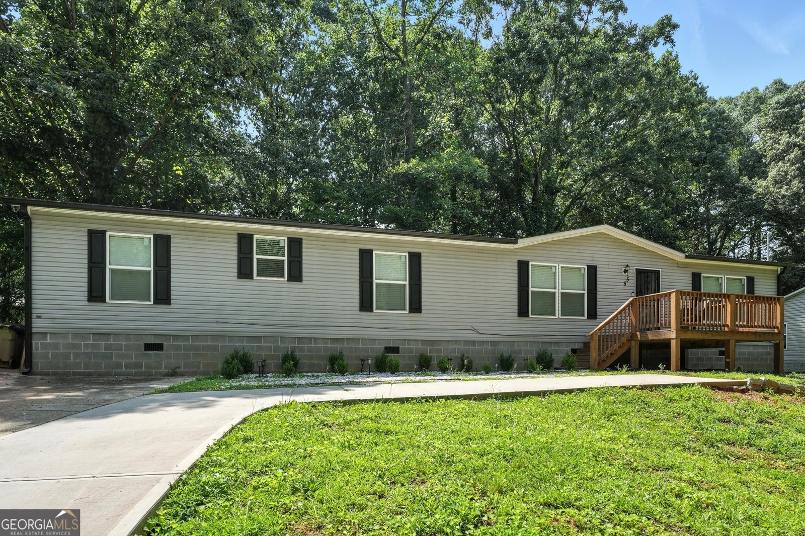55 Forest Road Stockbridge - 1