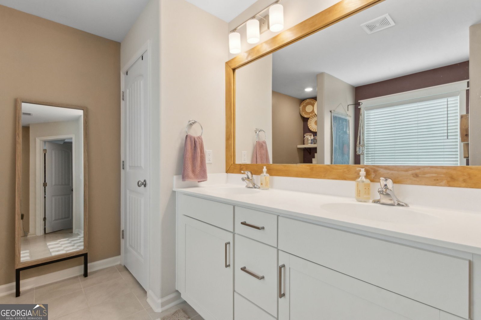 104 Bowline Lane Kingsland - 2