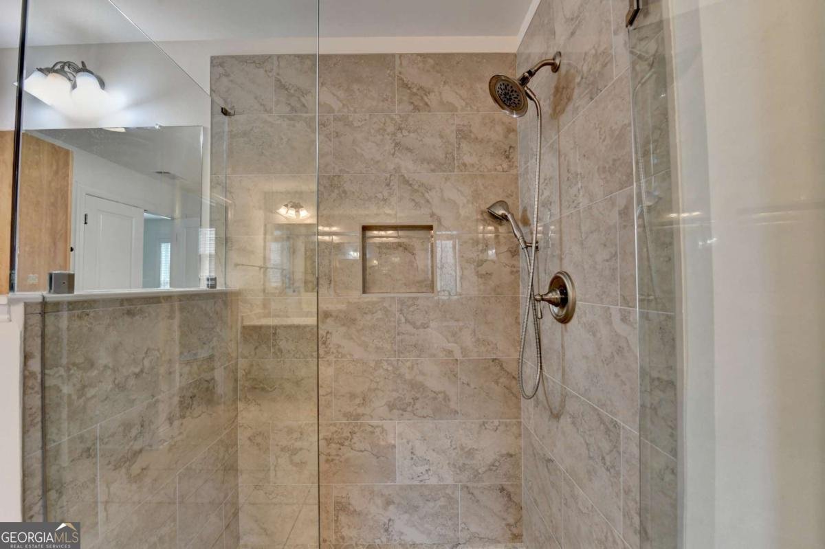 5485 SANDSTONE Court Cumming - 53