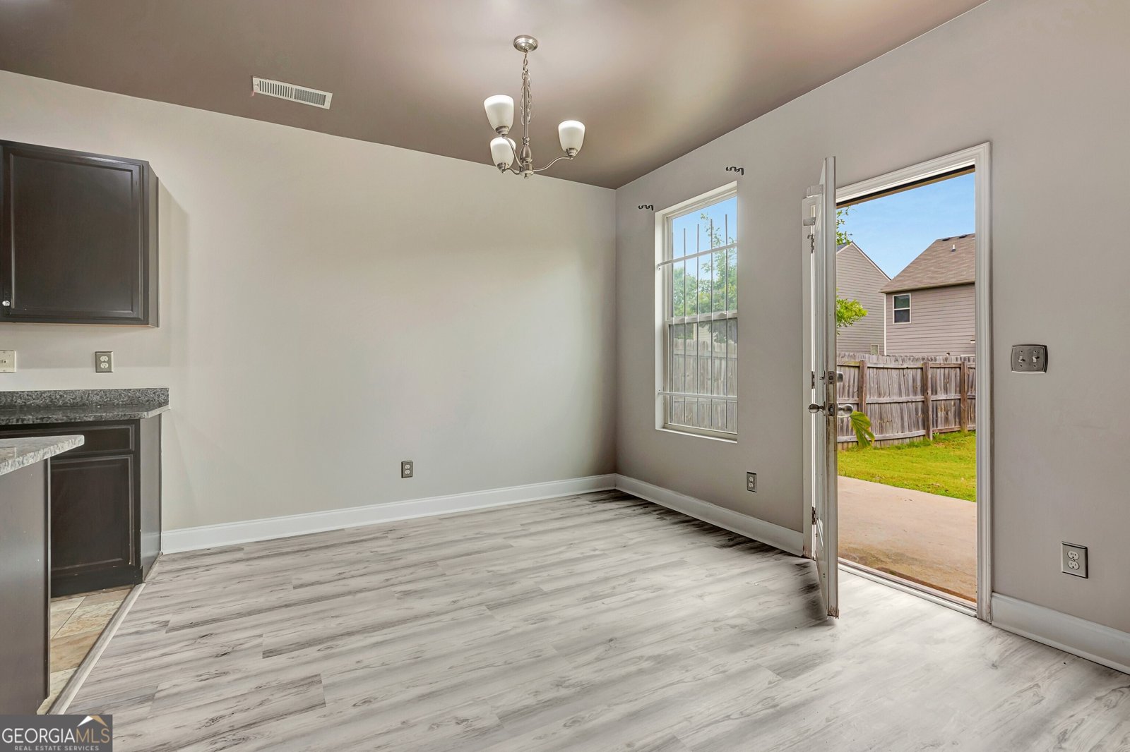 529 Dasheill Lane Atlanta - 14