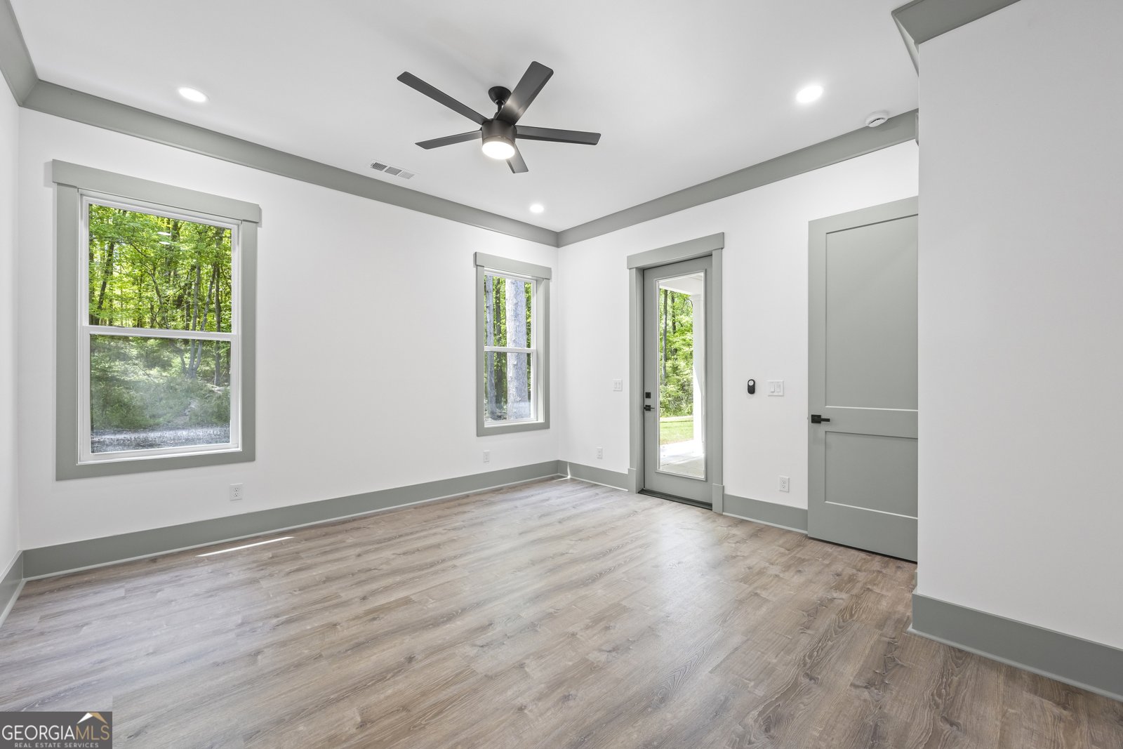 632 Hunters Cove Ln. Loganville - 9