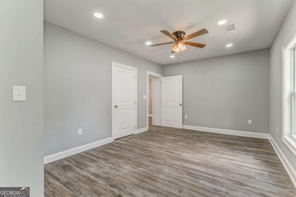 1 Elm Street Aragon - 21