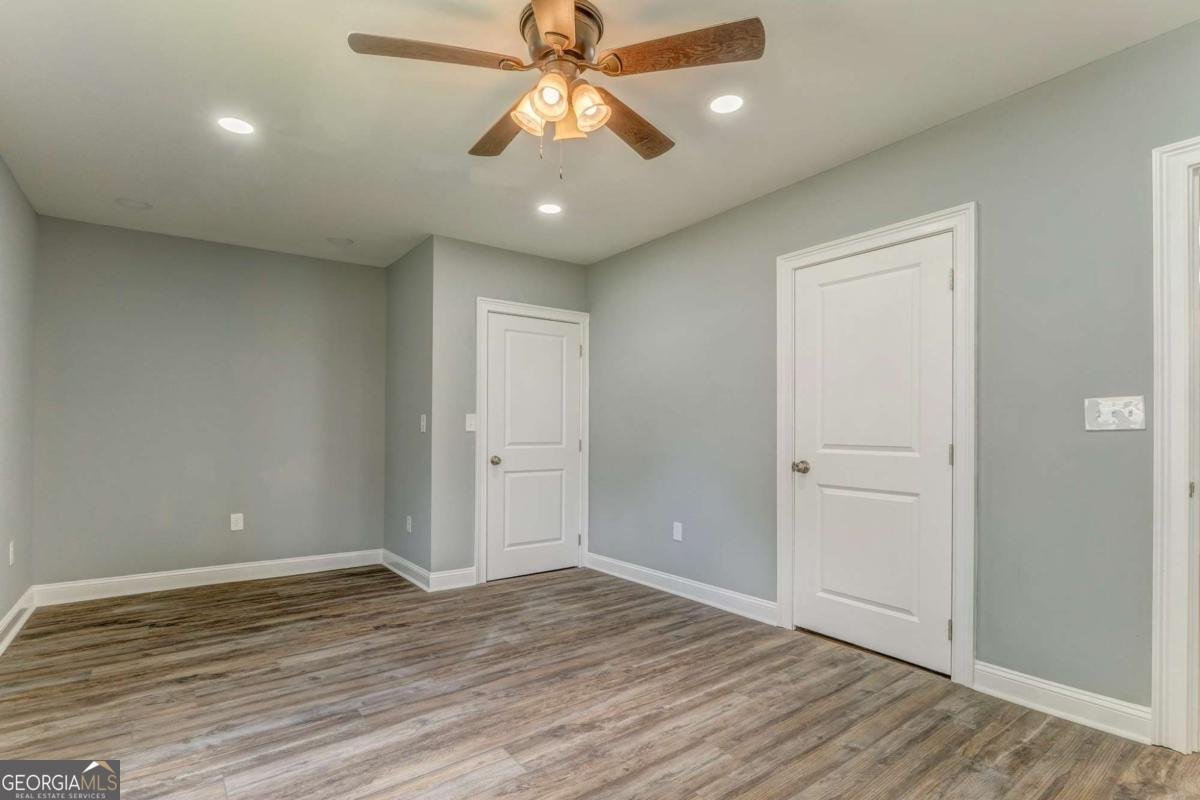 1 Elm Street Aragon - 22