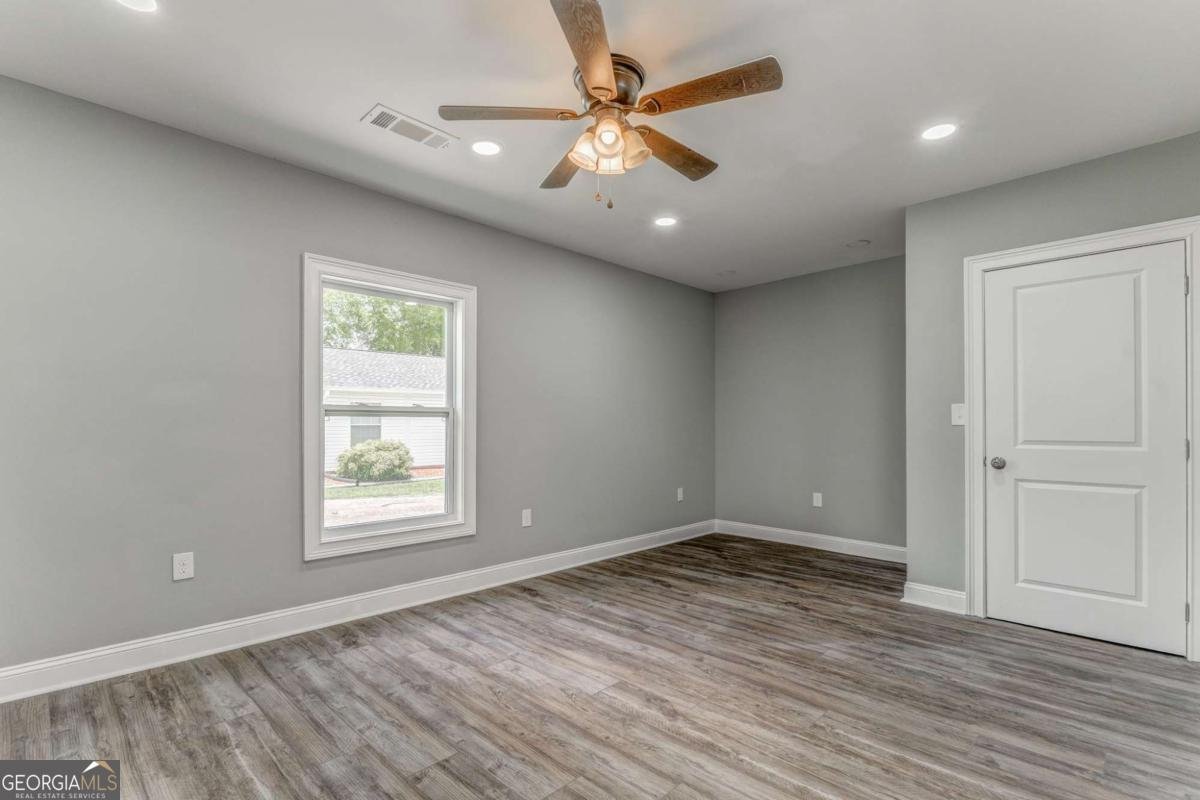 1 Elm Street Aragon - 23