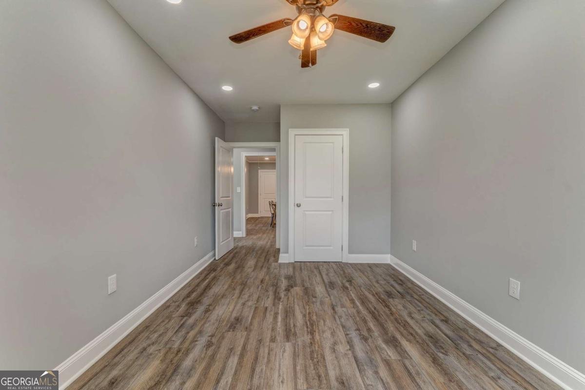 1 Elm Street Aragon - 27