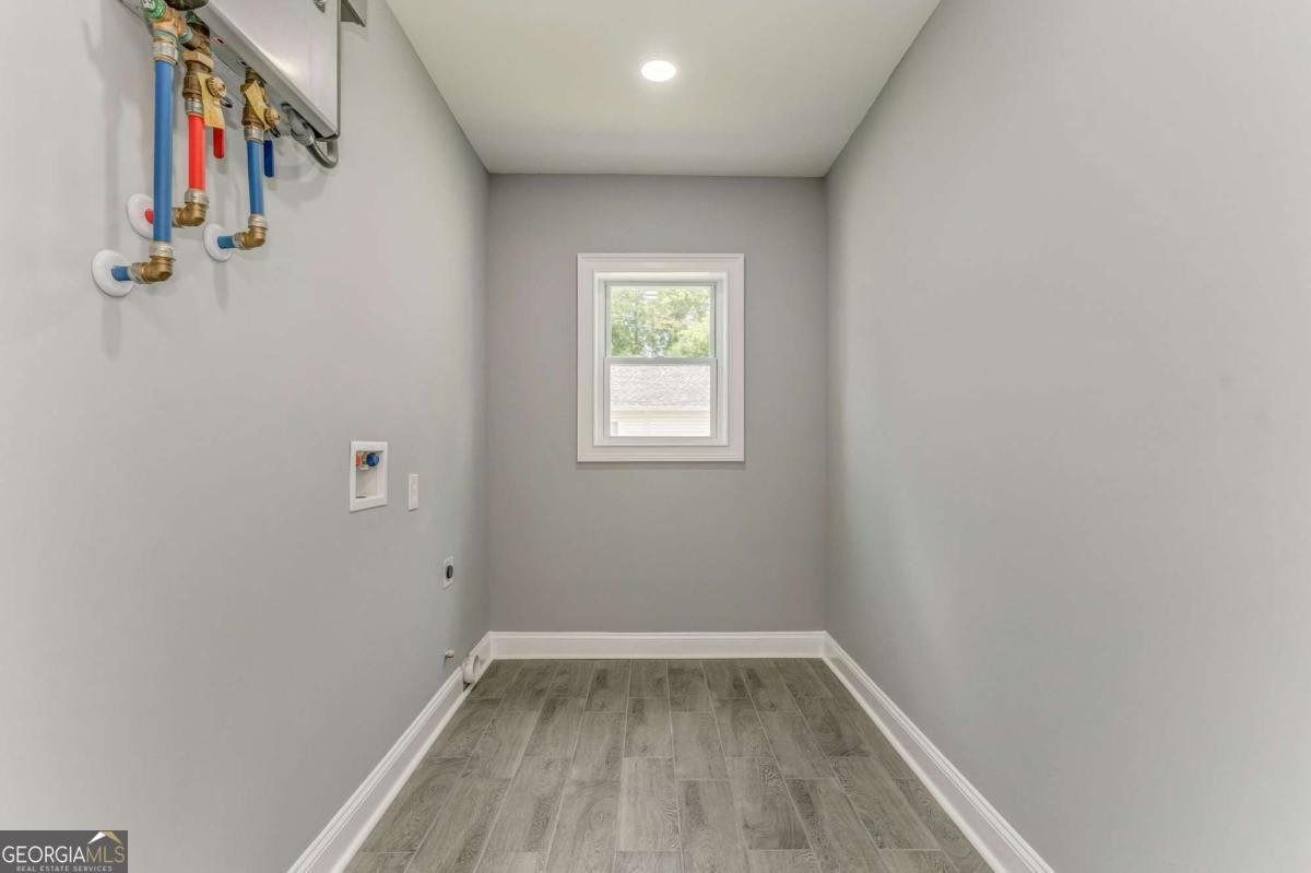 1 Elm Street Aragon - 28