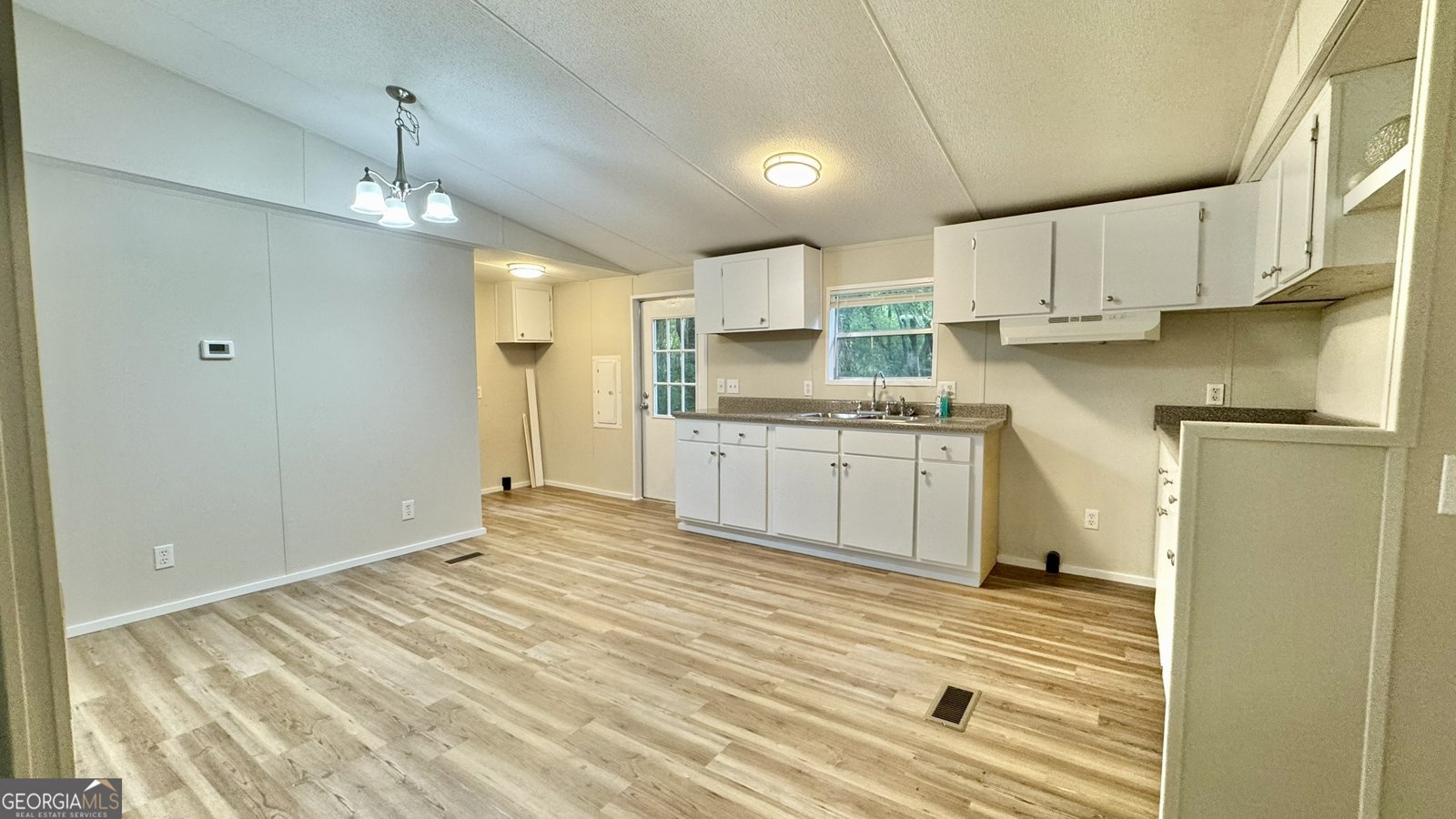 927 Louis Road Rentz - 17