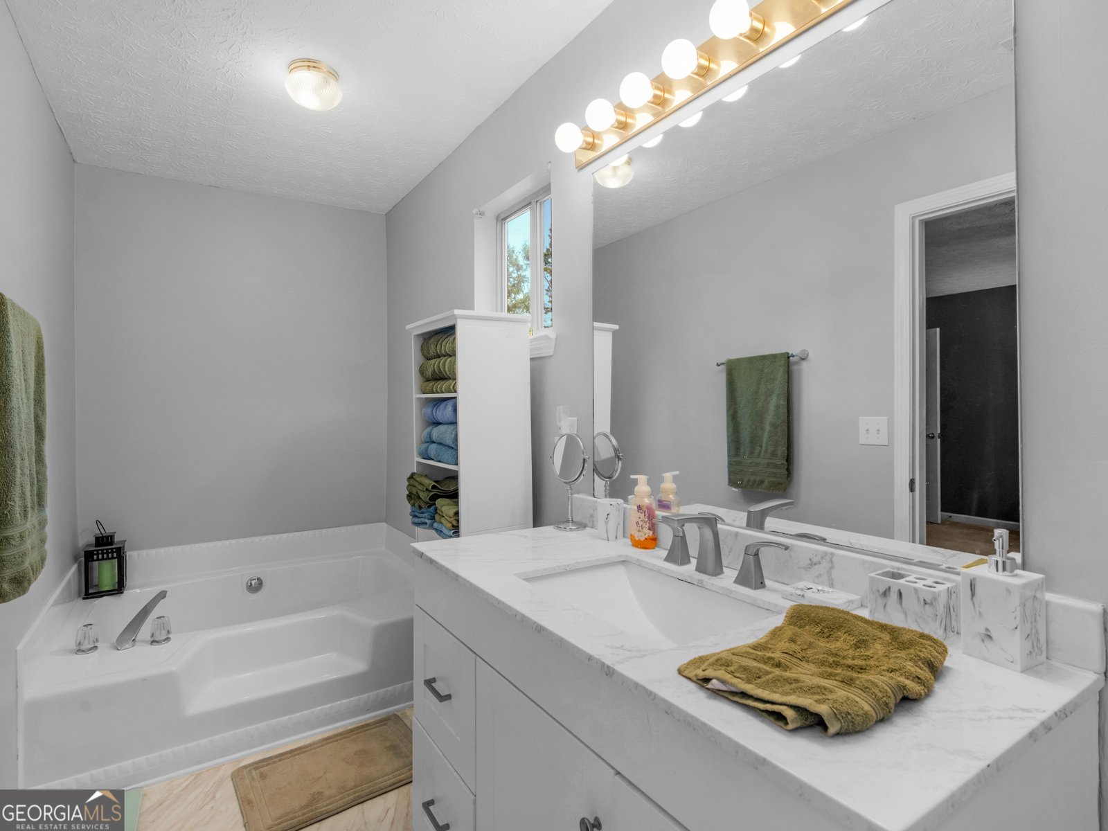 2866 Rosecommons Drive Hampton - 24