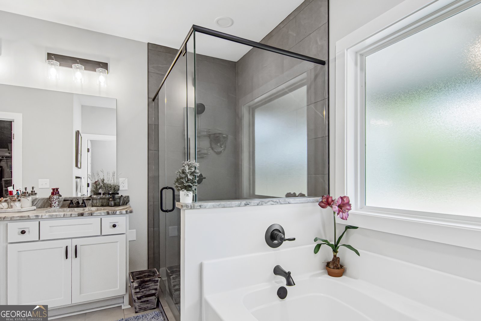 4882 State Route 240 Road Ideal - 48