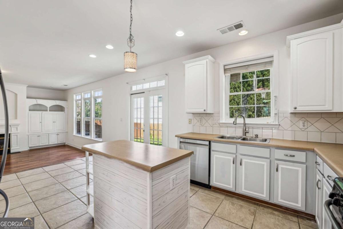 2761 Valley Spring Drive Lawrenceville - 11